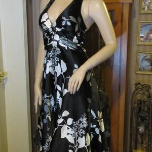 Speechless Black & White Halter Dress size 9